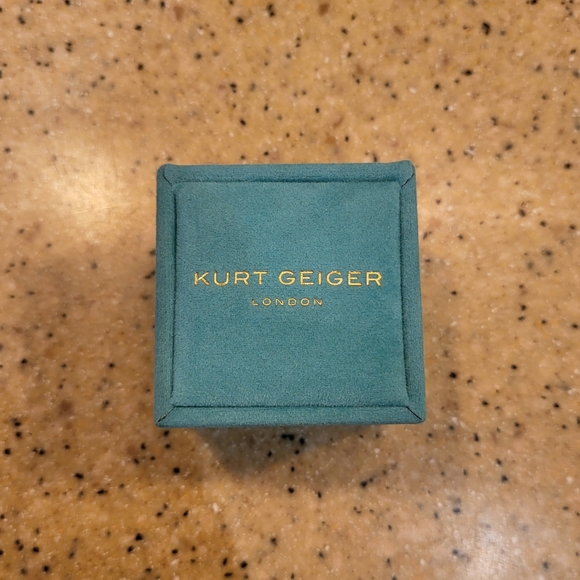 NWT Kurt Geiger Multi Color Rhinestone Ring - Picture 9 of 11